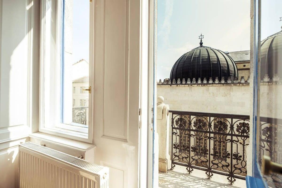 New A C Studio With View Of The Synagogue Budapest Kültér fotó